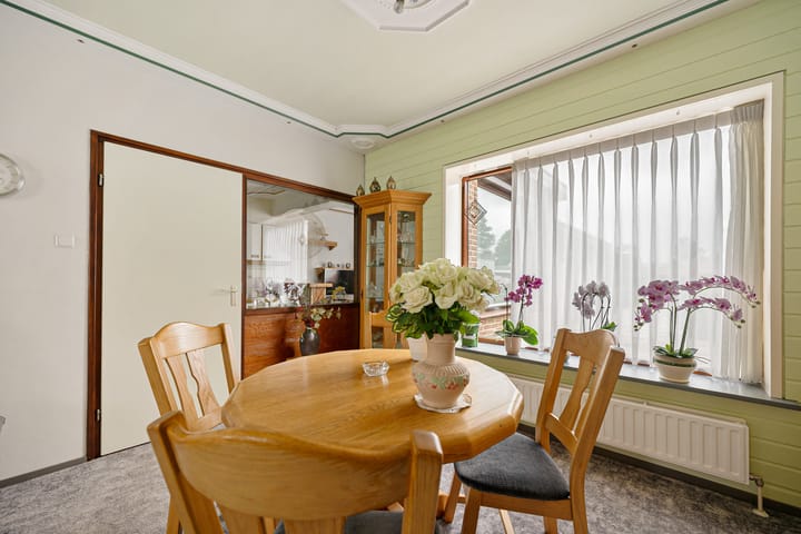 Photo 11 of Anne de Vriesstraat 21