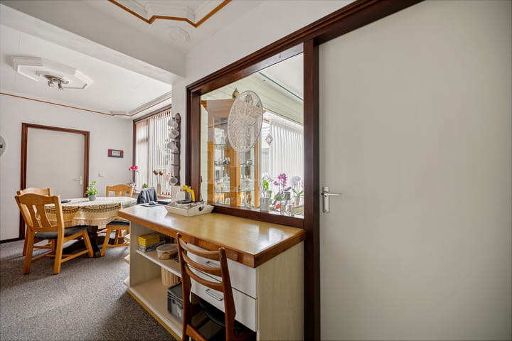 Photo 15 of Anne de Vriesstraat 21