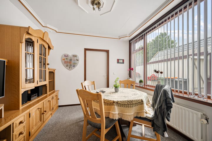 Photo 16 of Anne de Vriesstraat 21