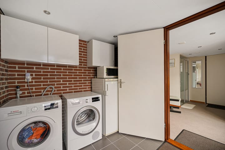 Photo 19 of Anne de Vriesstraat 21