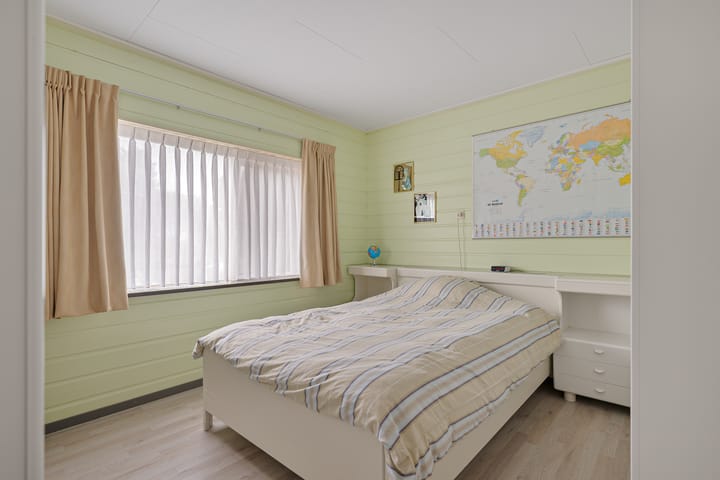 Photo 28 of Anne de Vriesstraat 21