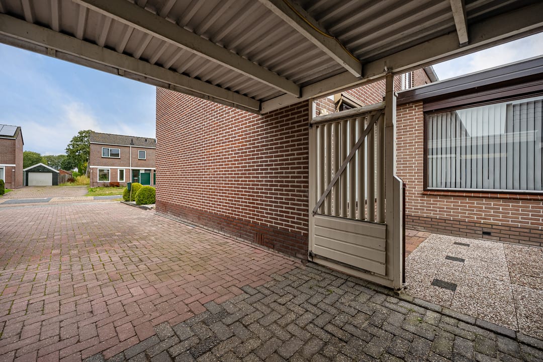 Foto 43 van Anne de Vriesstraat 21