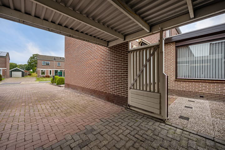 Photo 43 of Anne de Vriesstraat 21