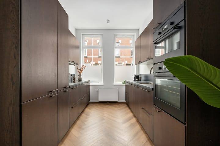 Photo 8 of Oostmaasstraat 11