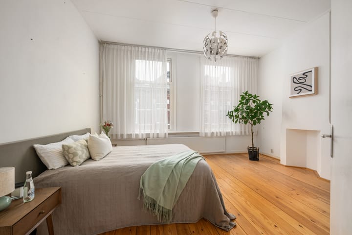 Photo 14 of Oostmaasstraat 11