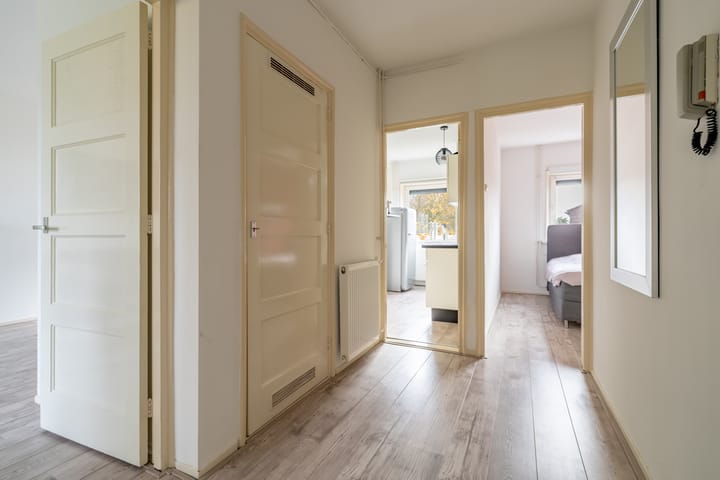 Photo 6 of Evertsenstraat 3-C