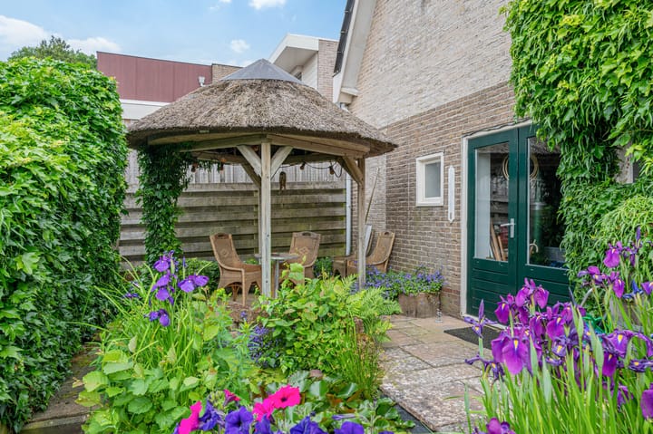 Photo 26 of Oosterstraat 4