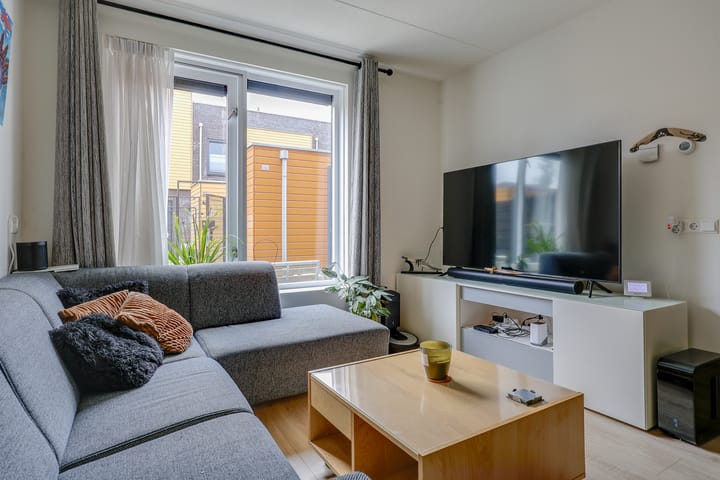 Photo 7 of Makassarweg 24