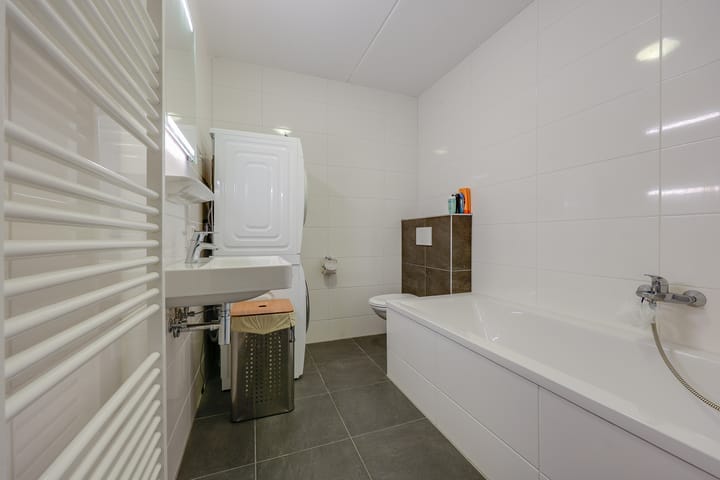 Photo 24 of Makassarweg 24