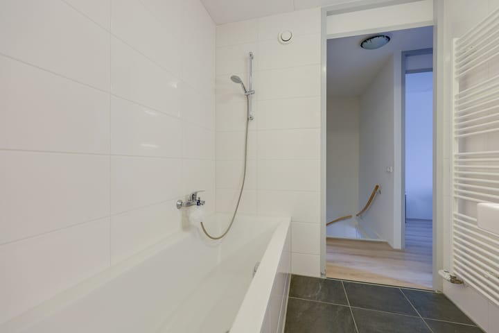 Photo 26 of Makassarweg 24