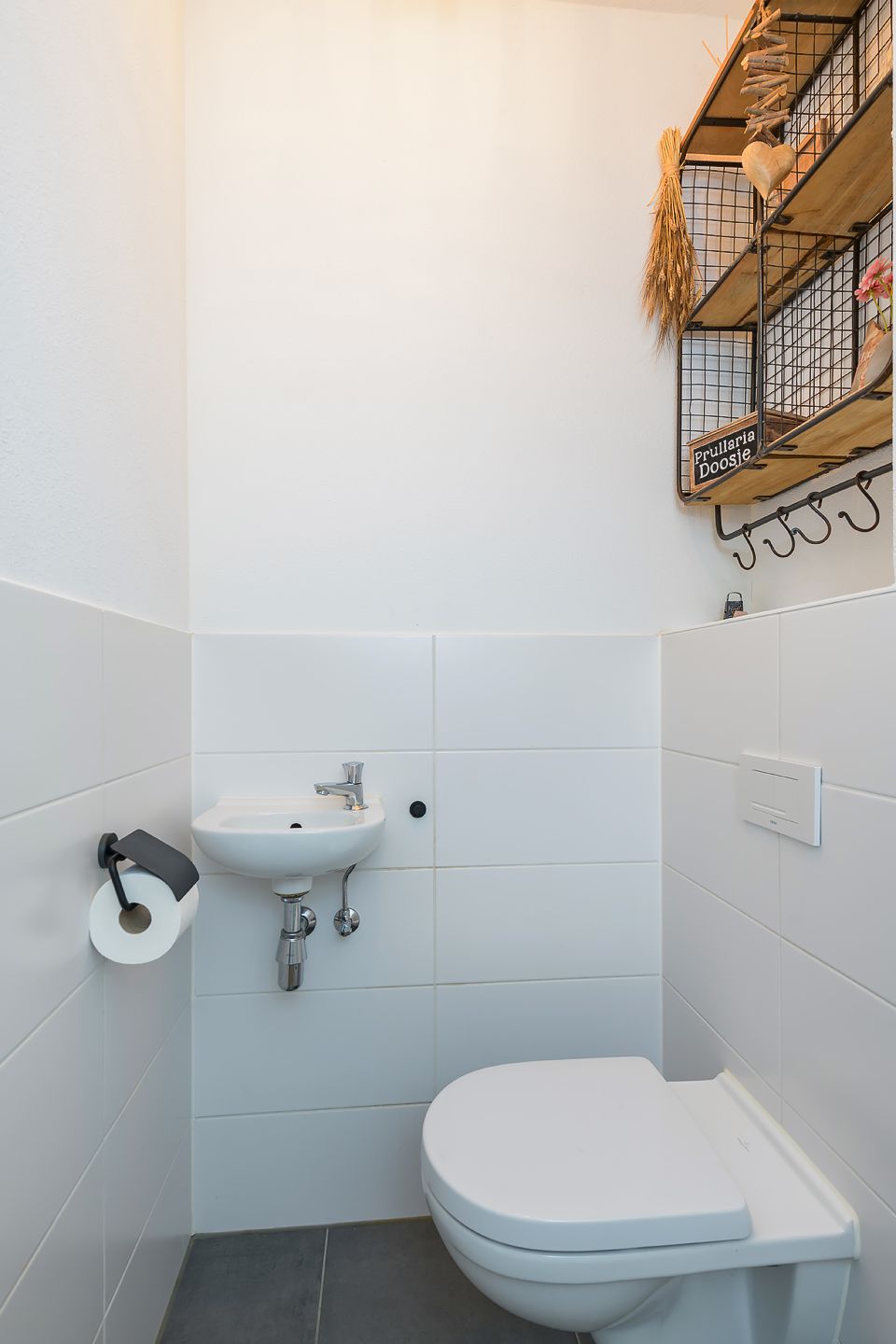 Photo 7 of Dokter J. van Heuvenweg 20