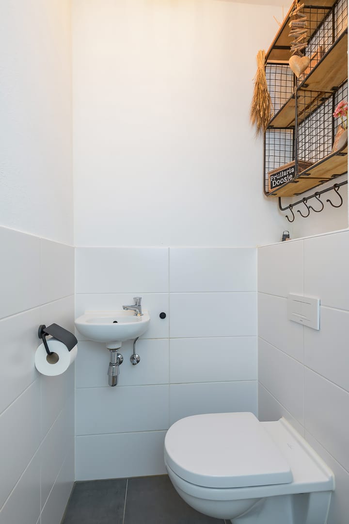 Photo 7 of Dokter J. van Heuvenweg 20