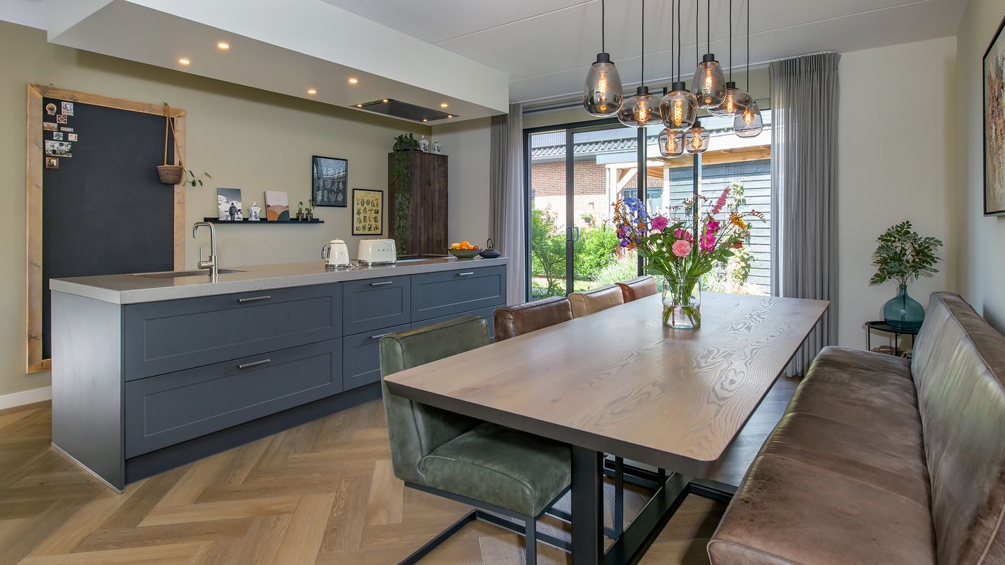 Photo 14 of Dokter J. van Heuvenweg 20