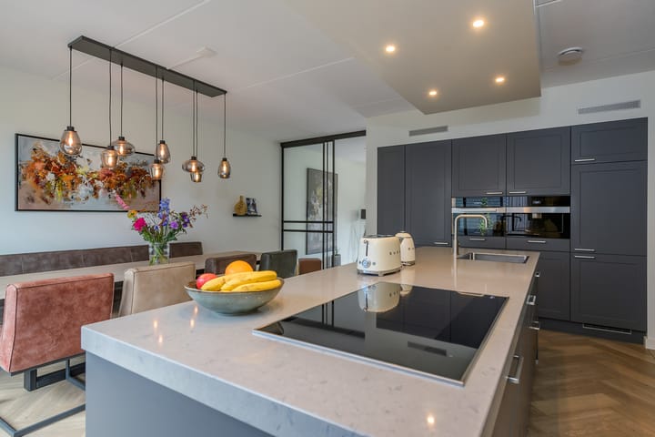 Photo 17 of Dokter J. van Heuvenweg 20