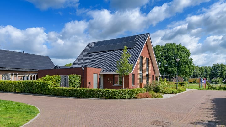 Photo 23 of Dokter J. van Heuvenweg 20