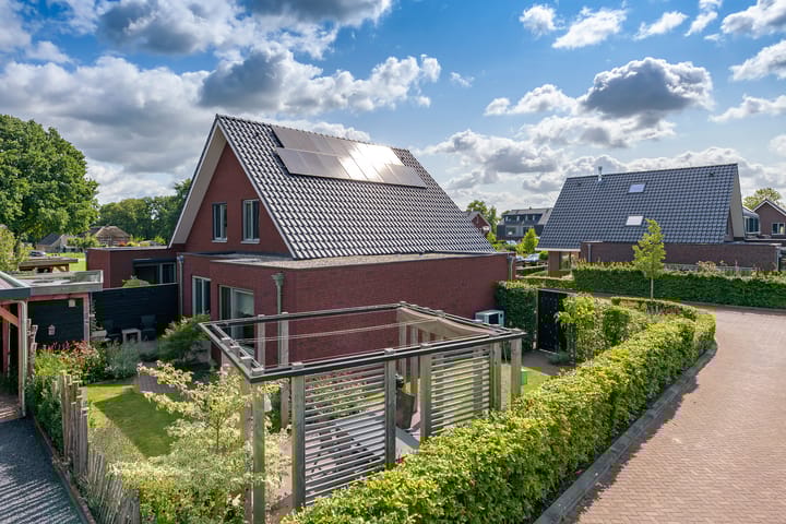 Photo 25 of Dokter J. van Heuvenweg 20