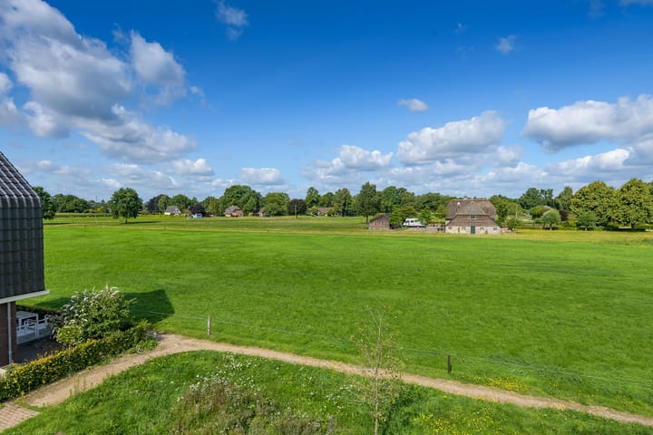 Photo 26 of Dokter J. van Heuvenweg 20