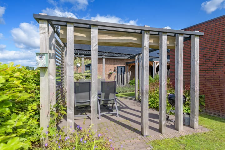 Photo 32 of Dokter J. van Heuvenweg 20