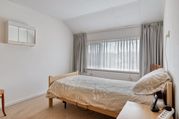 Photo 12 of Pastoor Schetsstraat 1-B