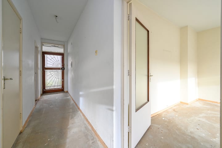 Photo 13 of Burgemeester Caan van Necklaan 540