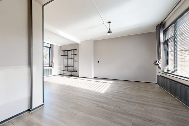 Photo 21 of Kerkweg 10