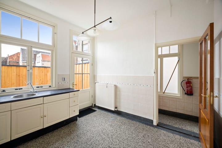 Photo 11 of Broederenstraat 4-B