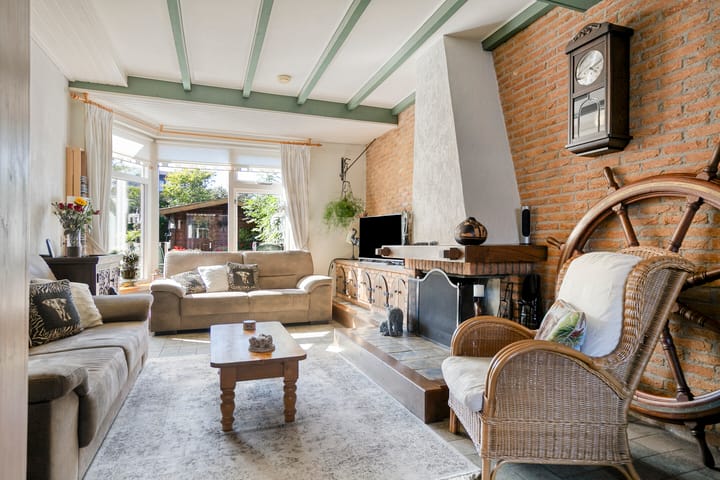 Photo 11 of Prins Hendrikstraat 17