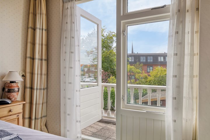 Photo 22 of Prins Hendrikstraat 17