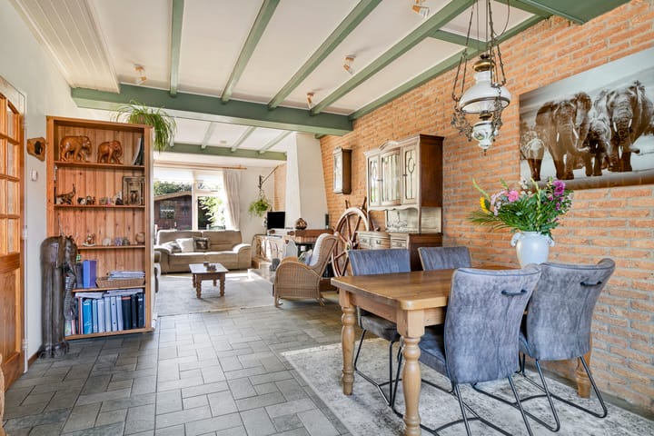 Photo 12 of Prins Hendrikstraat 17