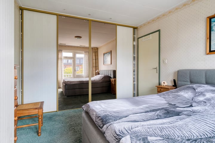 Photo 20 of Prins Hendrikstraat 17