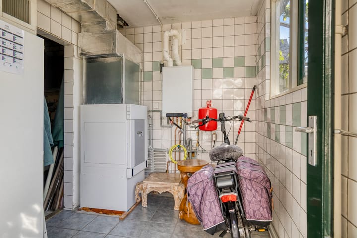 Photo 46 of Prins Hendrikstraat 17