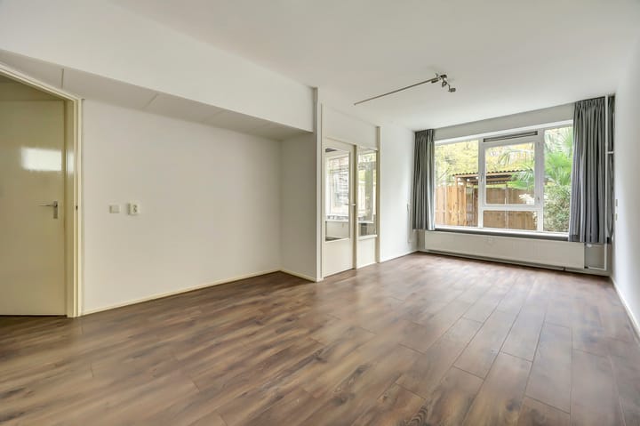 Photo 2 of Burgemeester Stulemeijerlaan 11