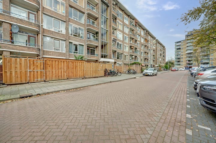 Photo 22 of Burgemeester Stulemeijerlaan 11