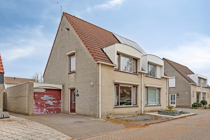 Photo 2 of Churchillhof 38