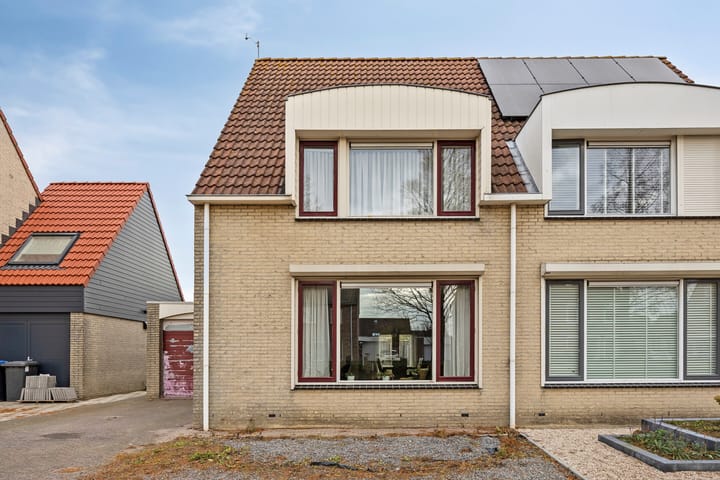 Photo 3 of Churchillhof 38