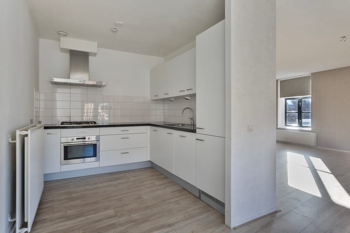 Photo 2 of Muntplein 15