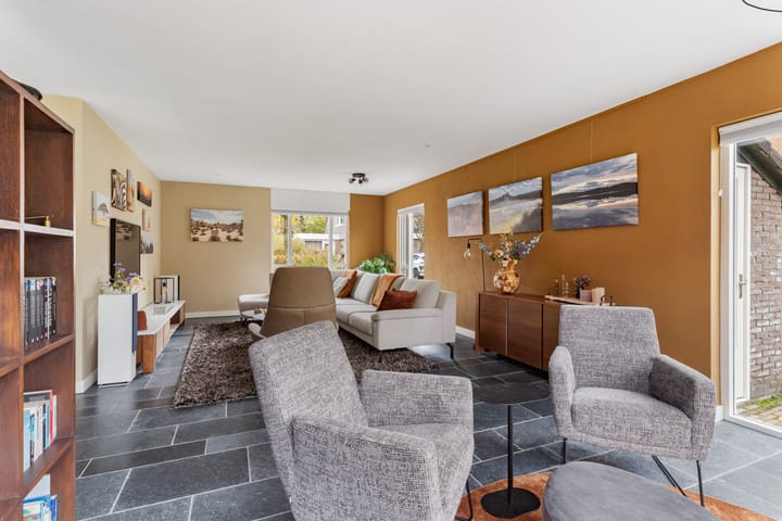 Photo 17 of Muidergouw 14