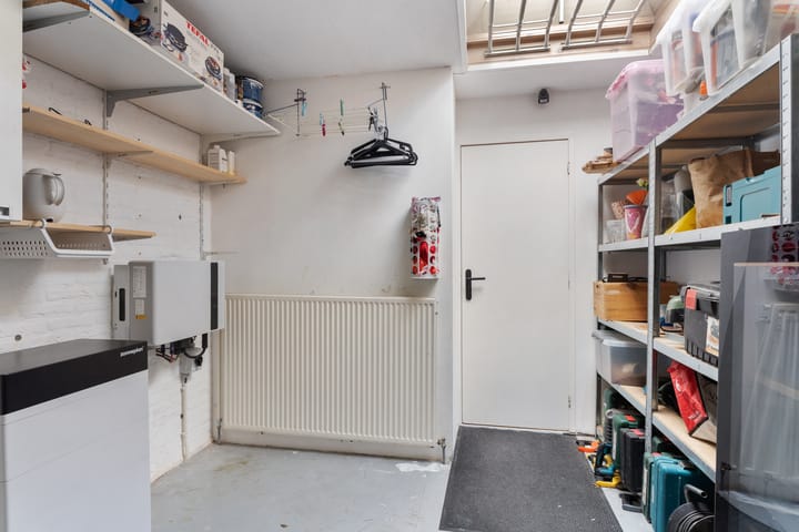 Photo 32 of Muidergouw 14