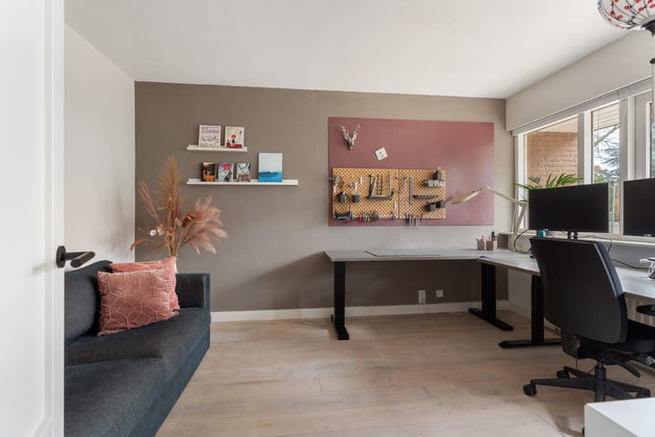 Photo 35 of Muidergouw 14