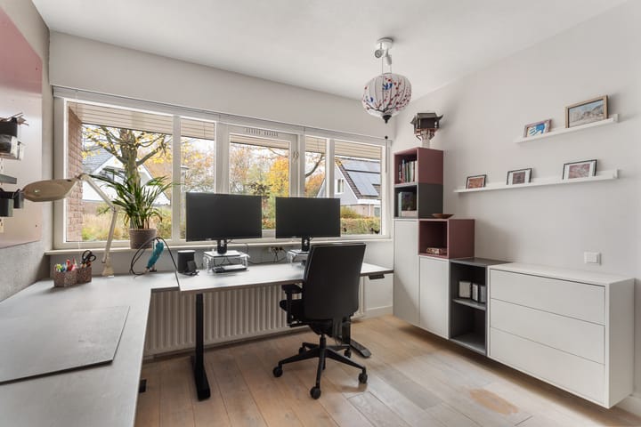 Photo 36 of Muidergouw 14