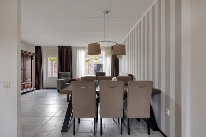 Photo 8 of Doesburgstraat 27