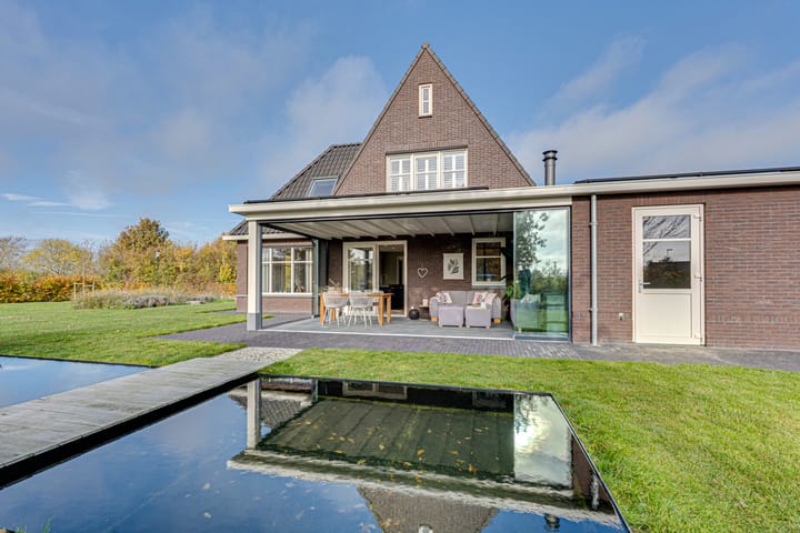 Photo 129 of Zwartebessenstraat 16