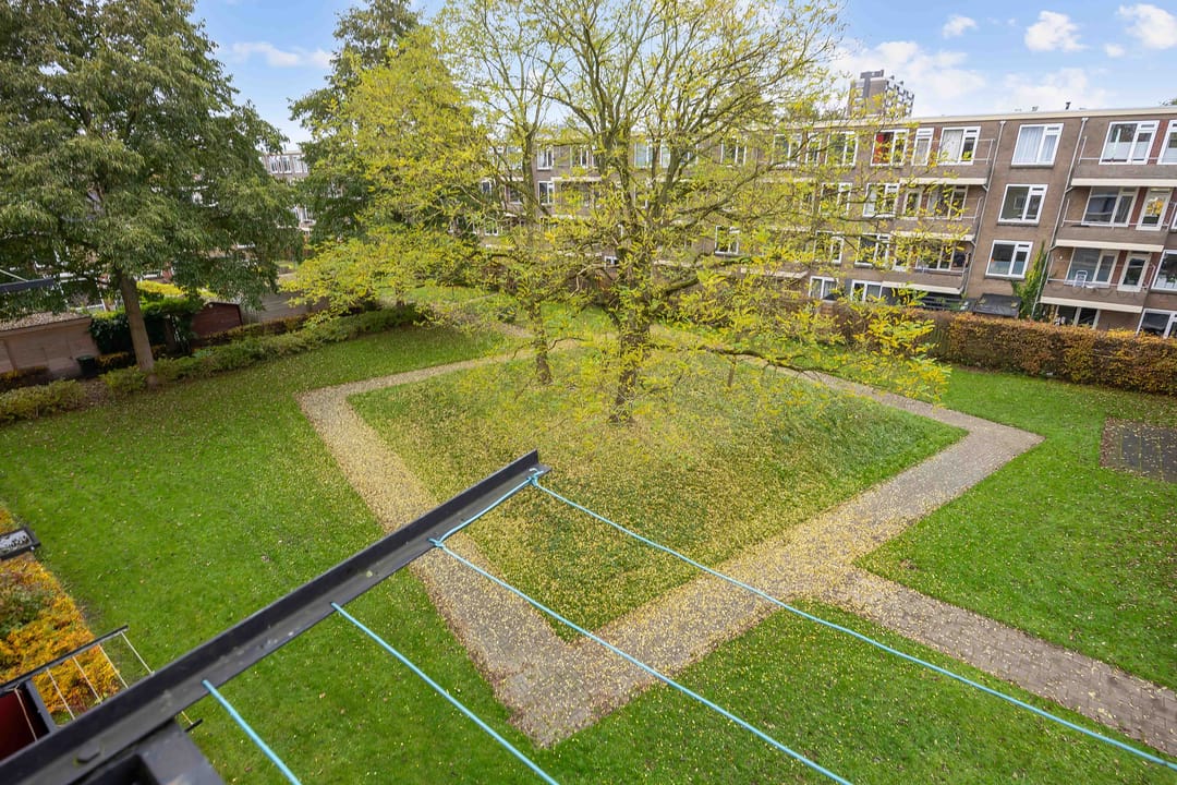 Photo 16 of Betje Wolffstraat 34