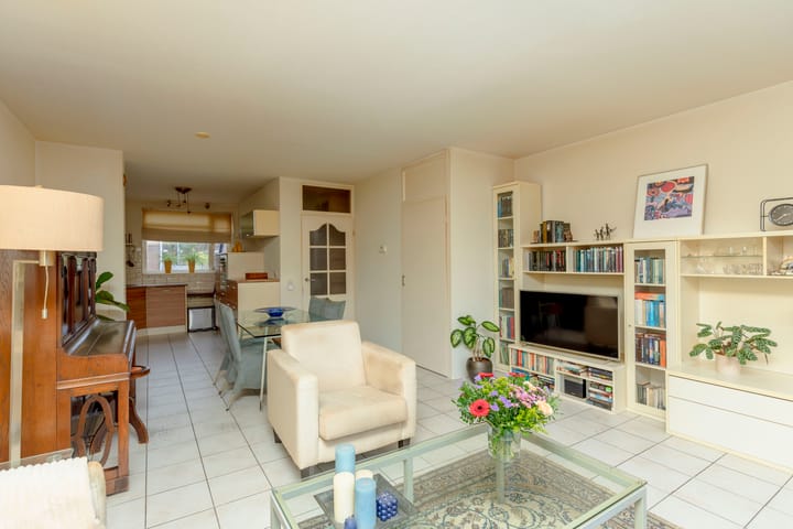 Foto 10 van Luchtenburg 85