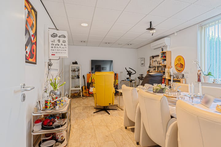 Photo 45 of Hoofdweg 2