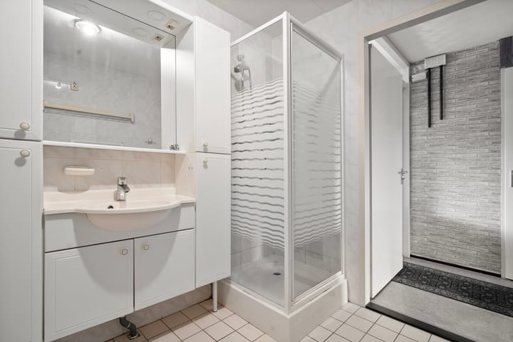 Photo 24 of Vivaldi 13