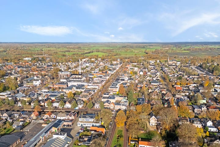 Photo 34 of Vivaldi 13