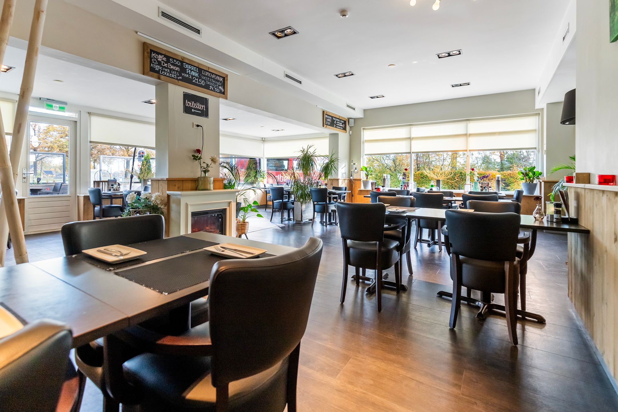 Foto 15 van Hoofdweg 215