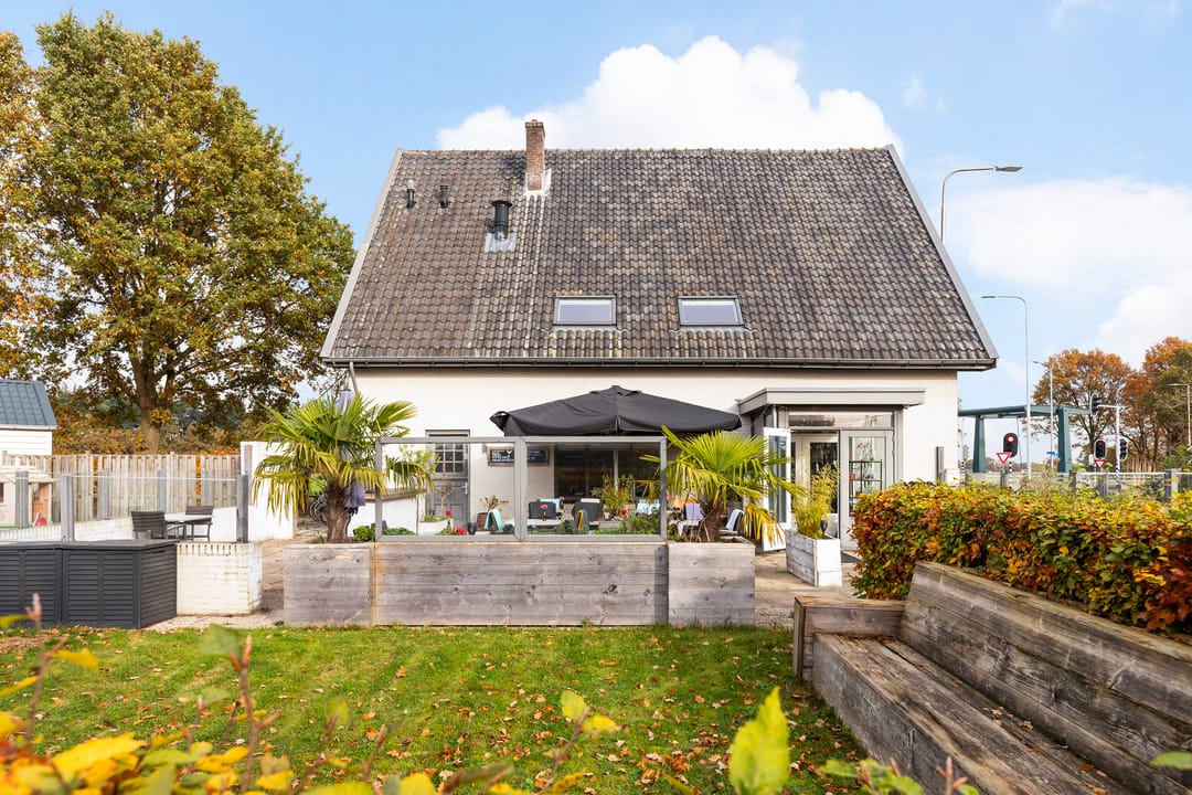 Foto 38 van Hoofdweg 215