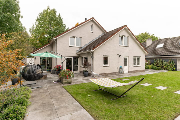 Photo 2 of Hanzehof 28